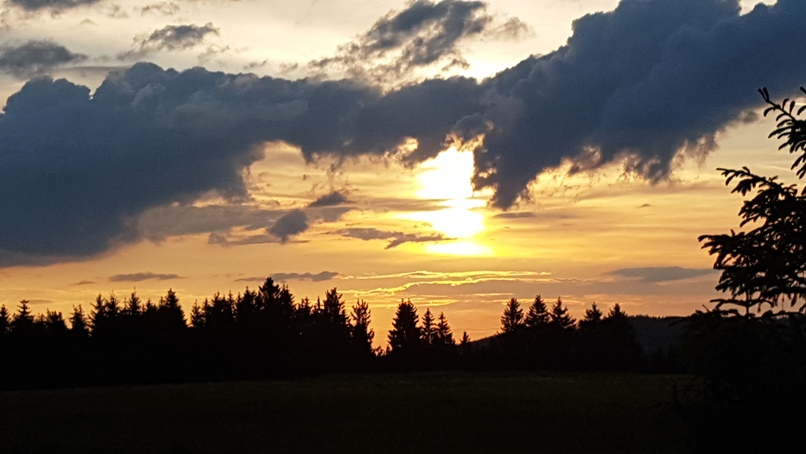 Erster Sonnenuntergang
